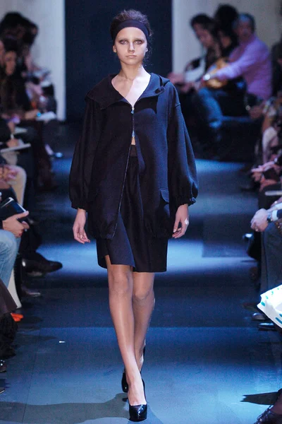 Look 4